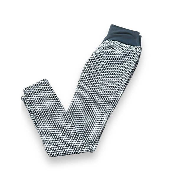 Womens Leggings Scrunch Butt Lifting TikTok Butt Shaping Leggings Grey Small y2k - Picture 8 of 14